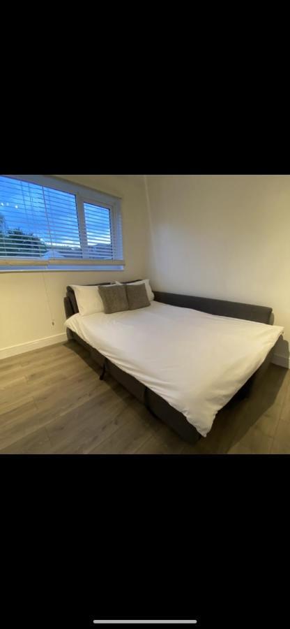 Apartment Modern 2 Bed & Free Parking Canterbury